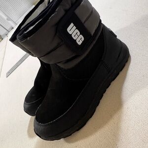 UGG kids  Black Winter Boots
